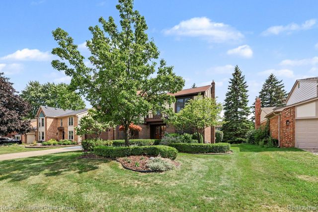 2717 Powderhorn Ridge Road, Rochester Hills, MI 48309