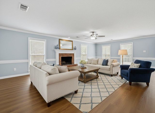 8678 WOOD MILLS DR W, Memphis, TN 38016