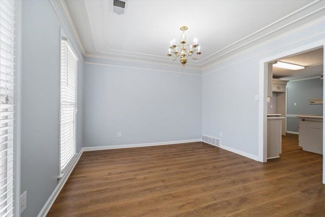 8678 WOOD MILLS DR W, Memphis, TN 38016