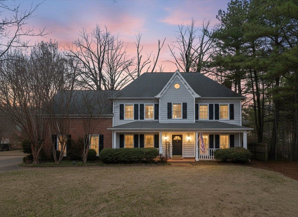 8678 WOOD MILLS DR W, Memphis, TN 38016