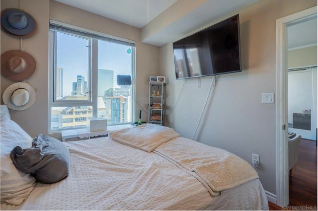 300 W Beech St 1601, San Diego, CA 92101
