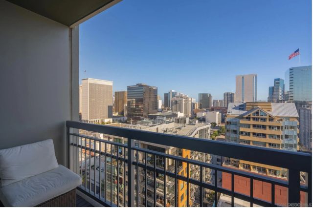 300 W Beech St 1601, San Diego, CA 92101