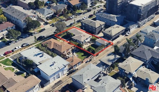 8815 Reading Avenue, Los Angeles, CA 90045