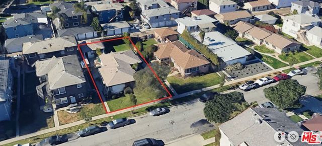 8815 Reading Avenue, Los Angeles, CA 90045