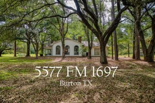 5577 Fm 1697, Carmine, TX 78932
