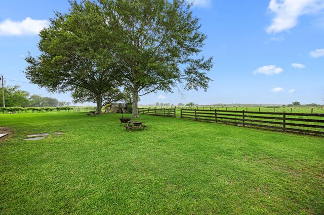 16720 Fm 1164 Road, East Bernard, TX 77435