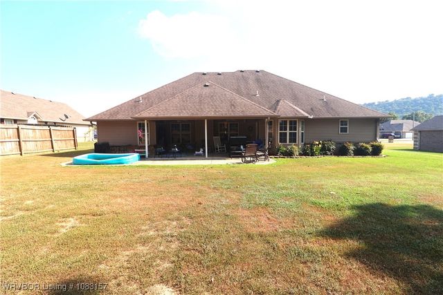 110 Wapiti, Poteau, OK 74953