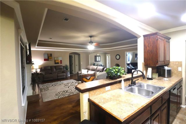 110 Wapiti, Poteau, OK 74953