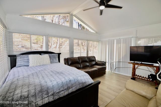 1 Clarks Ln, Clarkson, KY 42726