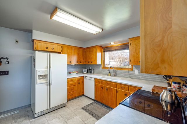 337 W Wabash Ave, Spokane, WA 99205