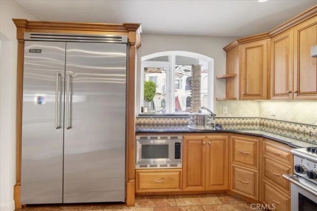 5580 E Saint Irmo Walk, Long Beach, CA 90803