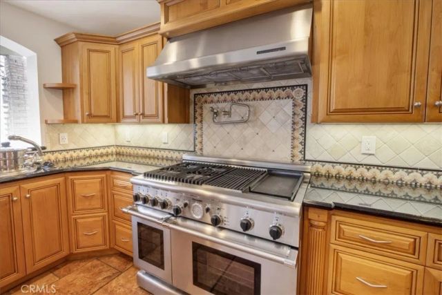 5580 E Saint Irmo Walk, Long Beach, CA 90803