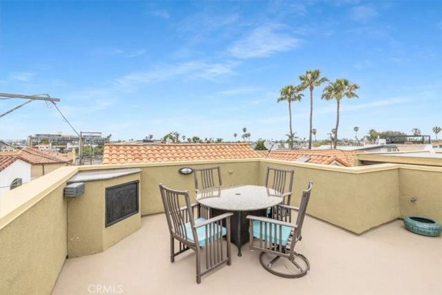 5580 E Saint Irmo Walk, Long Beach, CA 90803