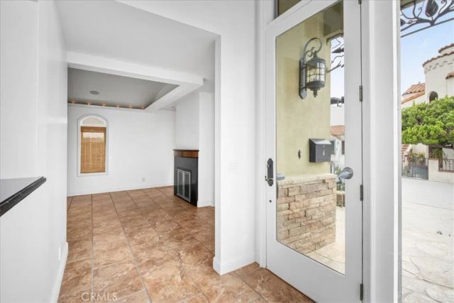 5580 E Saint Irmo Walk, Long Beach, CA 90803