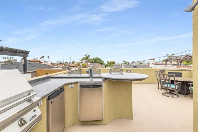 5580 E Saint Irmo Walk, Long Beach, CA 90803