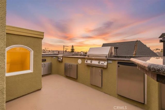 5580 E Saint Irmo Walk, Long Beach, CA 90803
