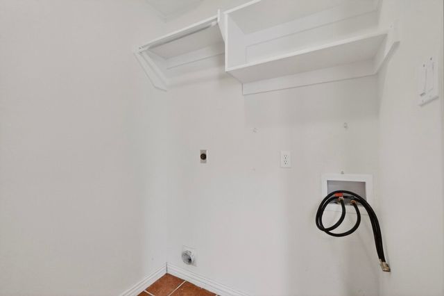 875 San Jacinto Drive, Grand Prairie, TX 75052