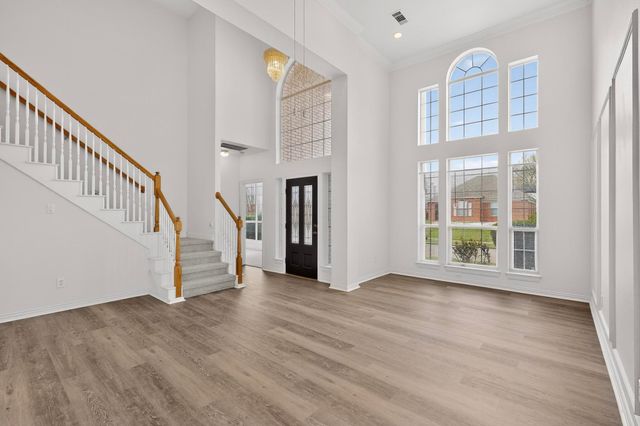 875 San Jacinto Drive, Grand Prairie, TX 75052