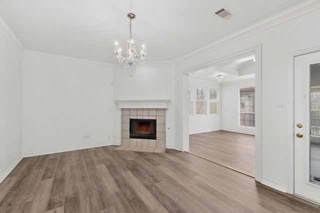 875 San Jacinto Drive, Grand Prairie, TX 75052