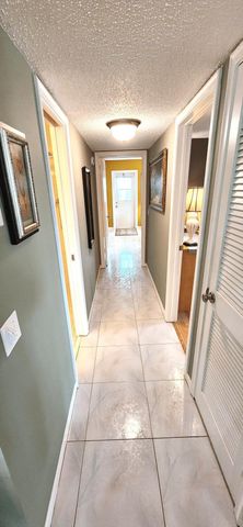 1042 NORTH Drive D, Delray Beach, FL 33445