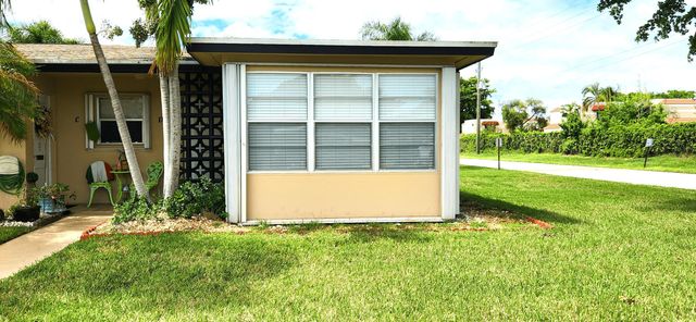 1042 NORTH Drive D, Delray Beach, FL 33445