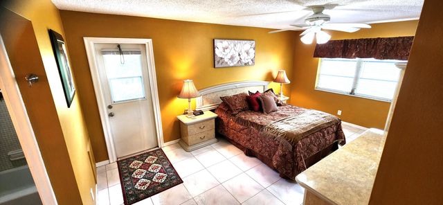 1042 NORTH Drive D, Delray Beach, FL 33445