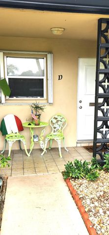 1042 NORTH Drive D, Delray Beach, FL 33445