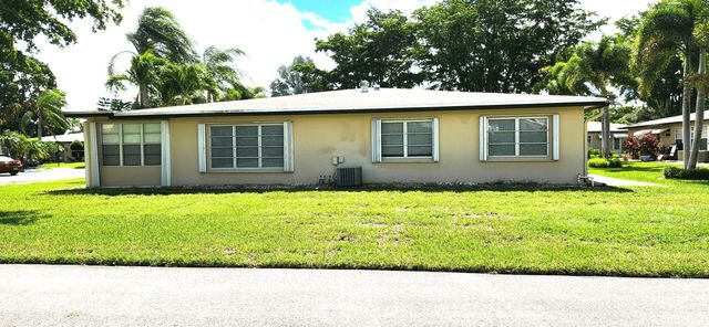 1042 NORTH Drive D, Delray Beach, FL 33445