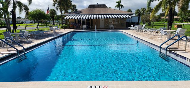 1042 NORTH Drive D, Delray Beach, FL 33445