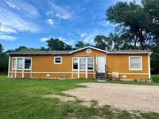 150 Oak Forest DR, Cedar Creek, TX 78612