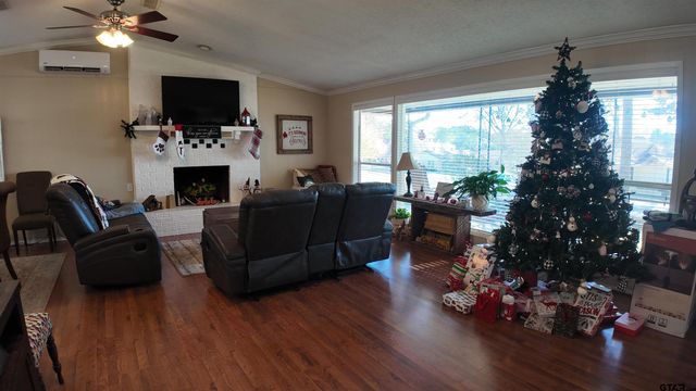 1368 W Hideaway Ln., Hideaway, TX 75771