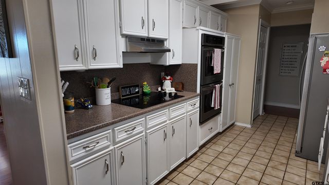 1368 W Hideaway Ln., Hideaway, TX 75771