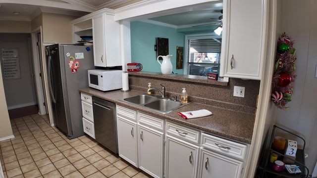 1368 W Hideaway Ln., Hideaway, TX 75771