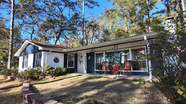 1368 W Hideaway Ln., Hideaway, TX 75771