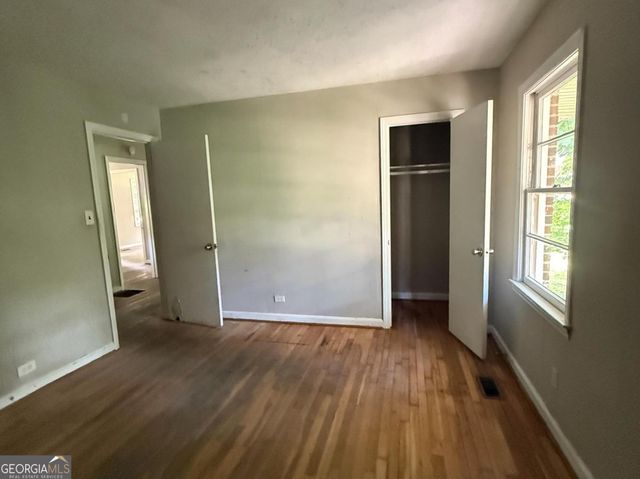 7205 Lakeview Drive SW, Covington, GA 30014