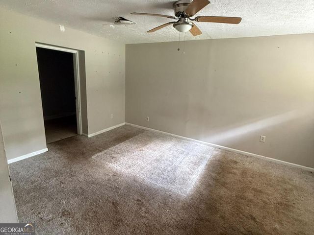 7205 Lakeview Drive SW, Covington, GA 30014