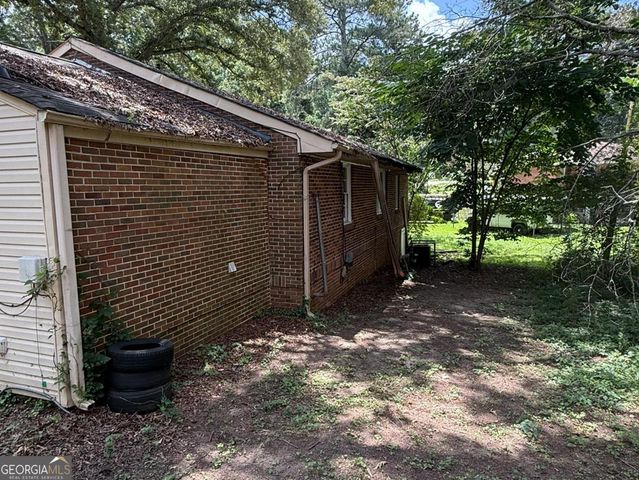 7205 Lakeview Drive SW, Covington, GA 30014