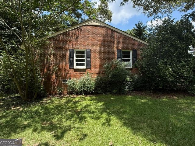 7205 Lakeview Drive SW, Covington, GA 30014