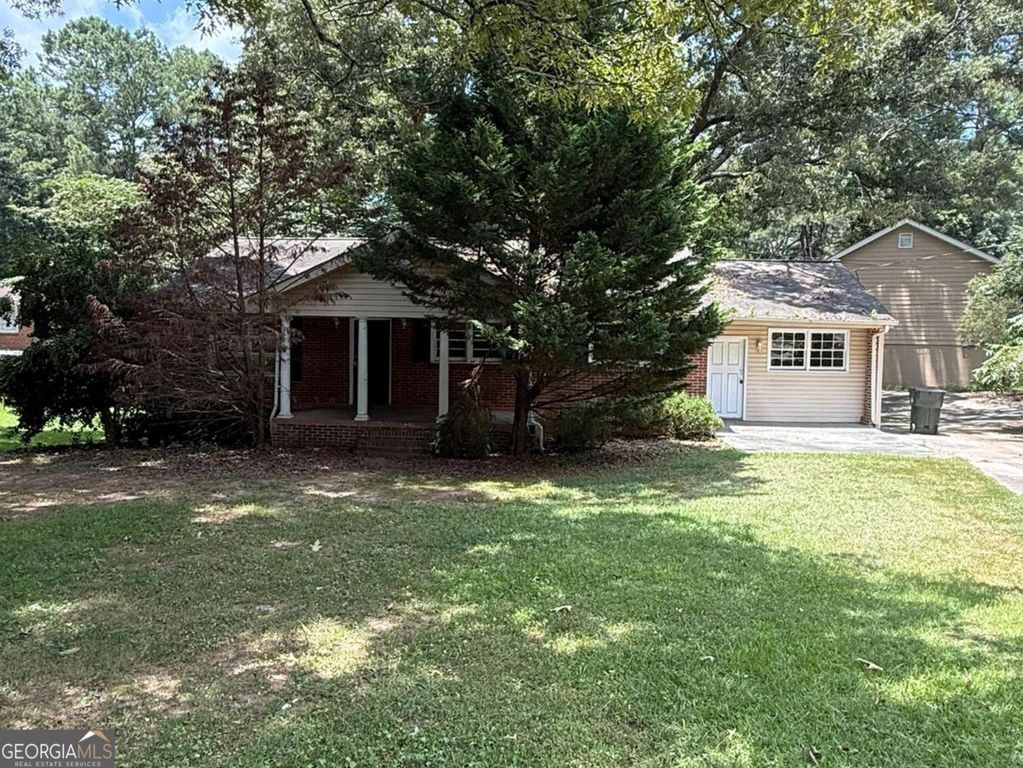 7205 Lakeview Drive SW, Covington, GA 30014
