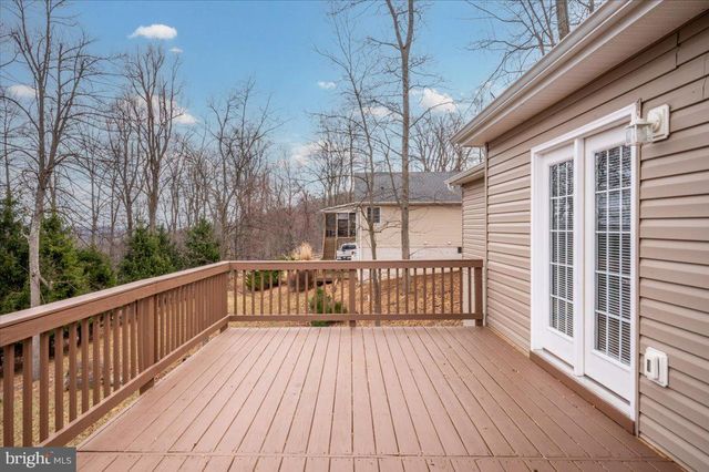 25 DEER TRAIL RD, Front Royal, VA 22630