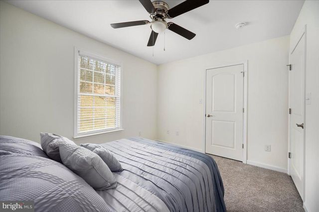 25 DEER TRAIL RD, Front Royal, VA 22630