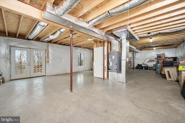 25 DEER TRAIL RD, Front Royal, VA 22630