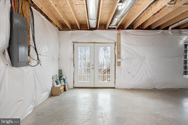 25 DEER TRAIL RD, Front Royal, VA 22630