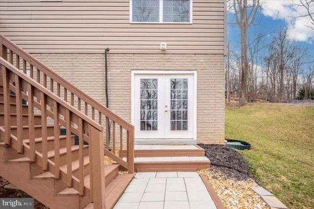 25 DEER TRAIL RD, Front Royal, VA 22630