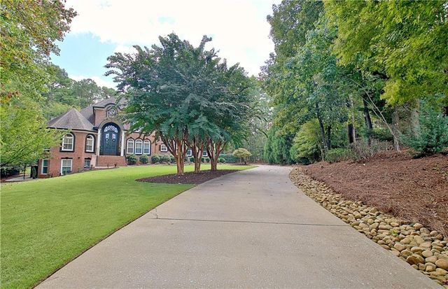 804 Ridgestone Court, Peachtree City, GA 30269