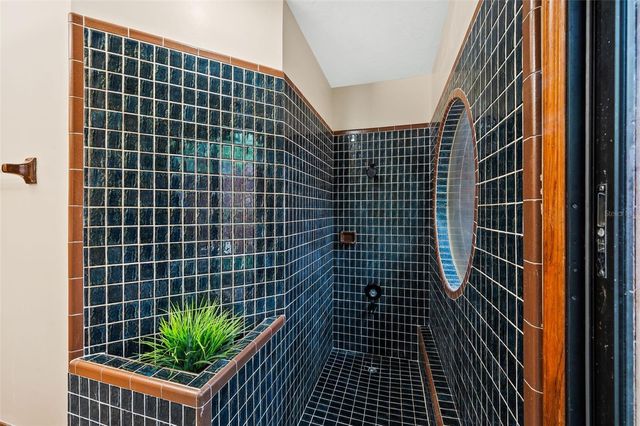 4216 NW 65TH TERRACE, Gainesville, FL 32606
