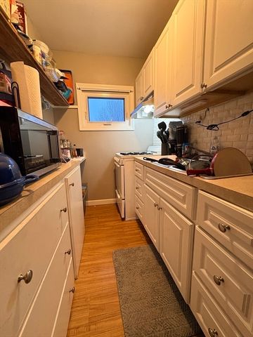1350 Rodman St, Fall River, MA 02721