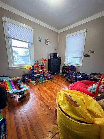 1350 Rodman St, Fall River, MA 02721