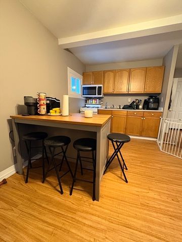 1350 Rodman St, Fall River, MA 02721