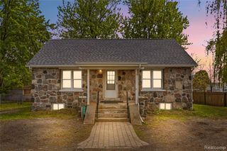 725 Mason Road, Howell, MI 48843